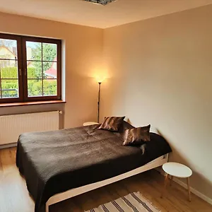 Krasnowolska Airport Hostal Varsovia