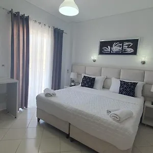Hotel Ceko, Sarandë